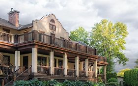 Naramata Inn